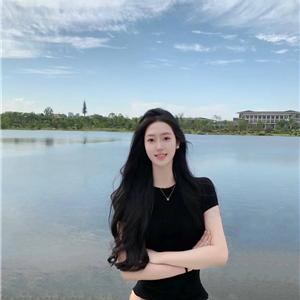 音乐学院讲师兰兰