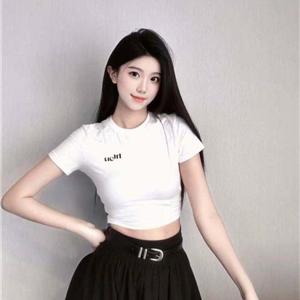 Chicago外围留学生Sacha